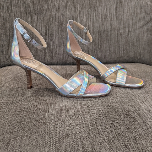 NWOB Vince Camuto Sariss Silver Iridescent Holographic Square Toe Sandals Size 7 - Picture 2 of 8